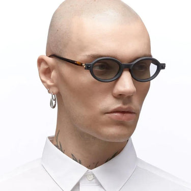 Kuboraum Occhiali da Sole Maske P6 BMH Nero Opaco/Grigio Chiaro Unisex