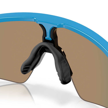 Oakley Occhiali da Sole OJ9015 901502 Resistor Sweep Blu Cielo Lucido/Prizm Ruby Bambini 5