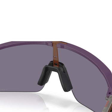 Oakley Occhiali da Sole OO9463 9463C7 Sutro Lite Melanzana Opaco Prizm Grey Unisex 7