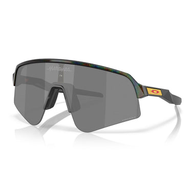 Oakley Occhiali da Sole OO9465 946534 Sutro Lite Sweep Patrick Mahomes II Galaxy Scuro/Prizm Black Unisex 1