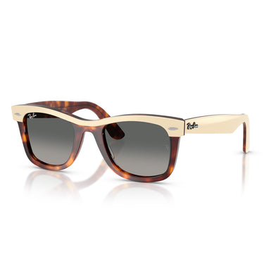 Ray-Ban Okulary Przeciwsłoneczne RB2240 144371 Wayfarer Beżowe Na Brązowo/Szare Gradientowe Unisex 2